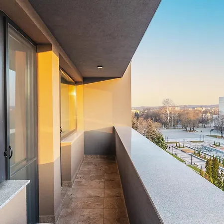 Jitomir Hotel Montana Exterior photo