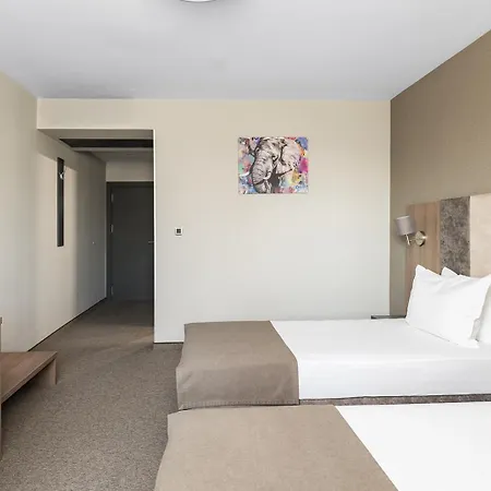 Jitomir Hotel Montana Exterior photo
