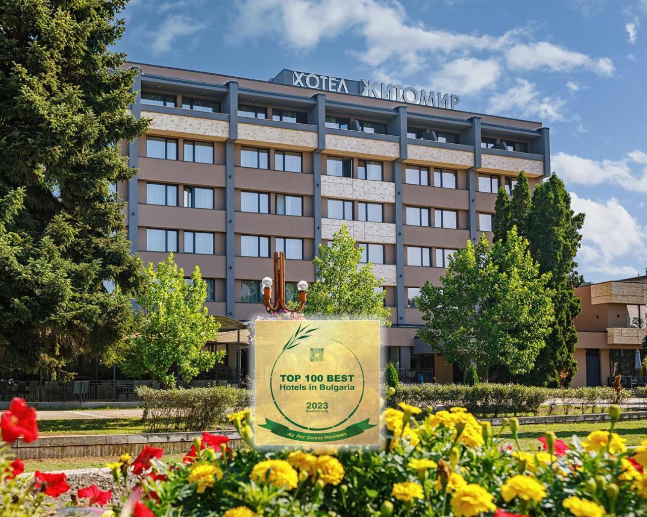 Jitomir Hotel