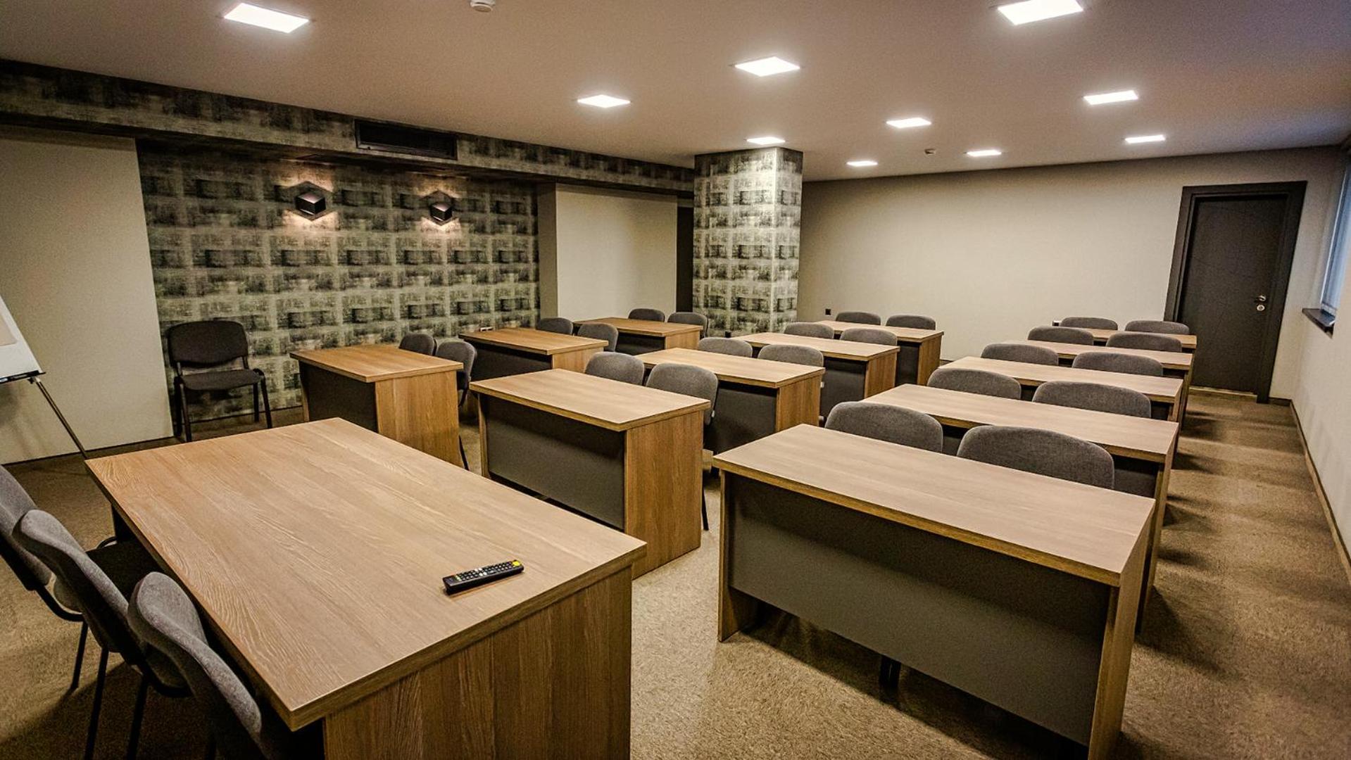 Jitomir Hotel 4*
